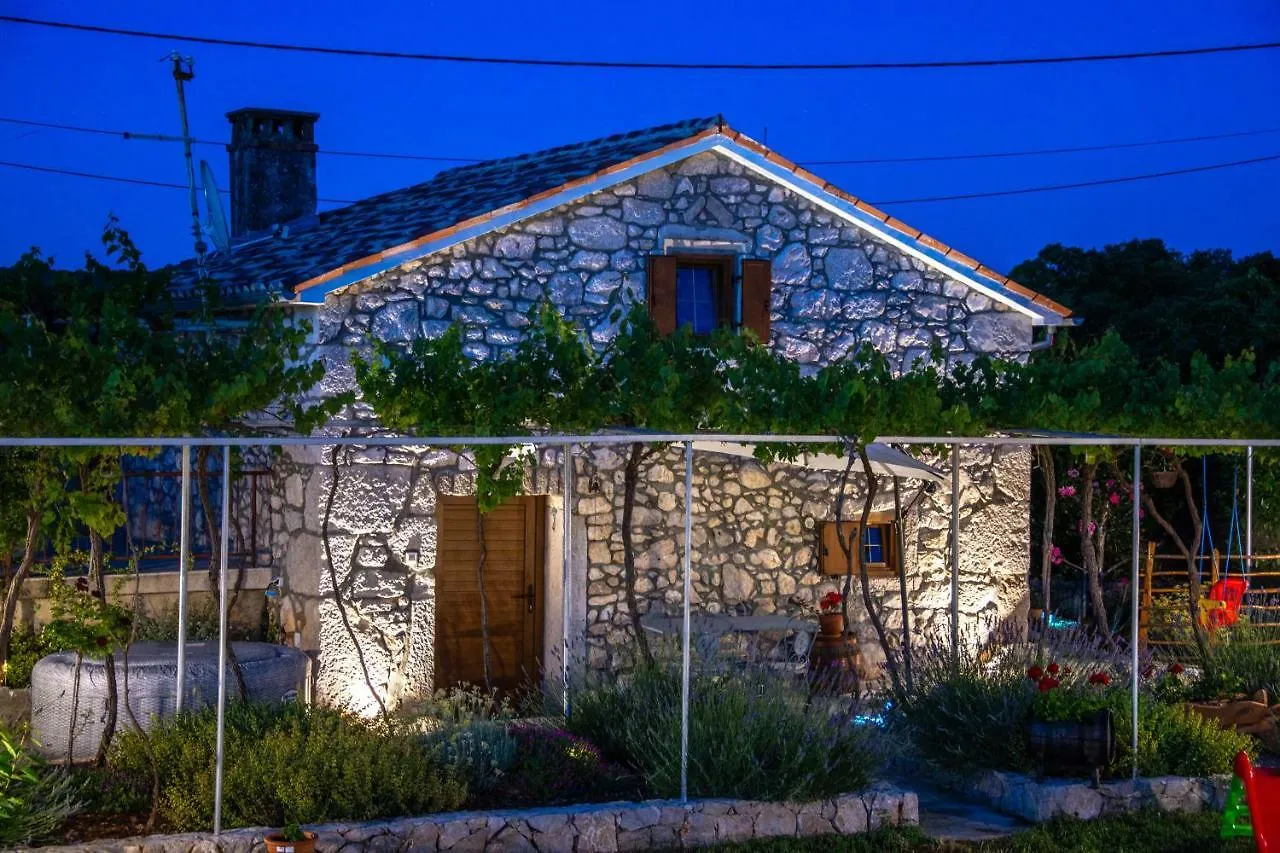 Traditional Stone House St.Anton Malinska
