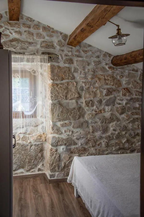 Traditional Stone House St.Anton Malinska