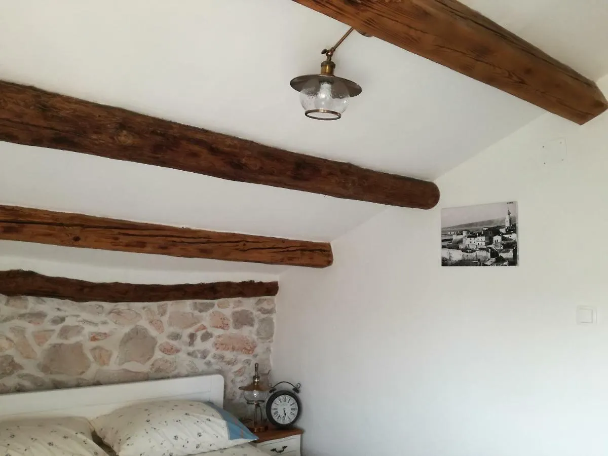 Traditional Stone House St.Anton Malinska Holiday home