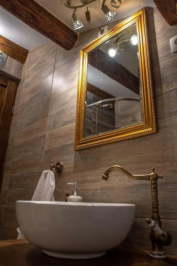 Traditional Stone House St.Anton Malinska Holiday home